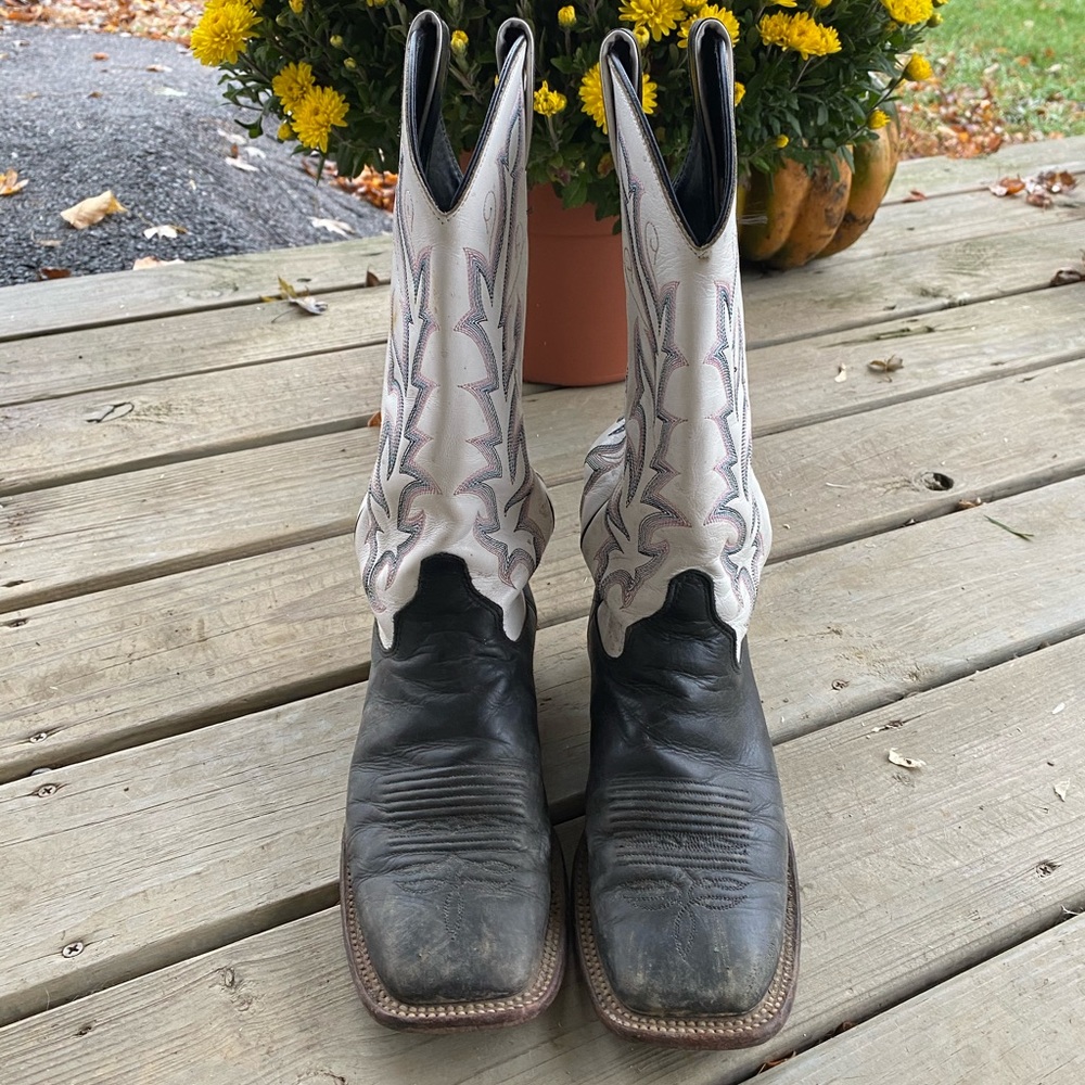 Women’s Justin Bent Rail Boots Size 7.5C